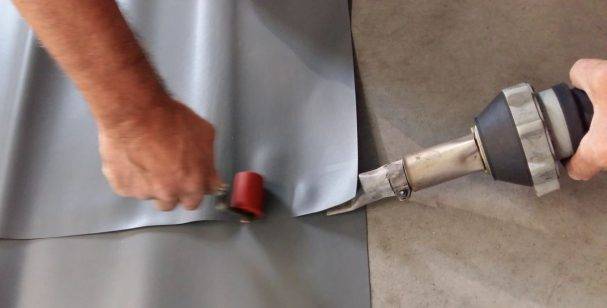 Toile PVC technique contrôlée avant réparation