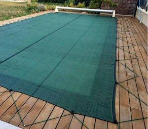 Bâche et filet de protection pour piscine sur mesure par Sopitair