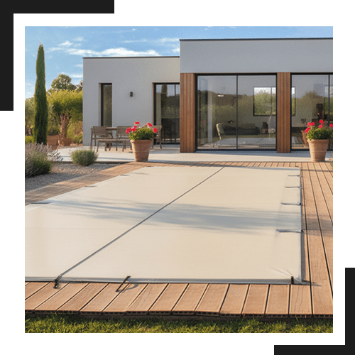 Bâche et filet de protection pour piscine sur mesure par Sopitair